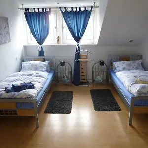  Apartment Airport Deutschland