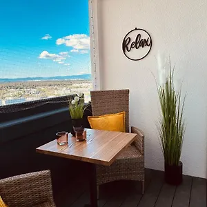 Apartment Sky21 * Langen Exklusives Vollausstattung / Zentrale Lage *neu* Deutschland